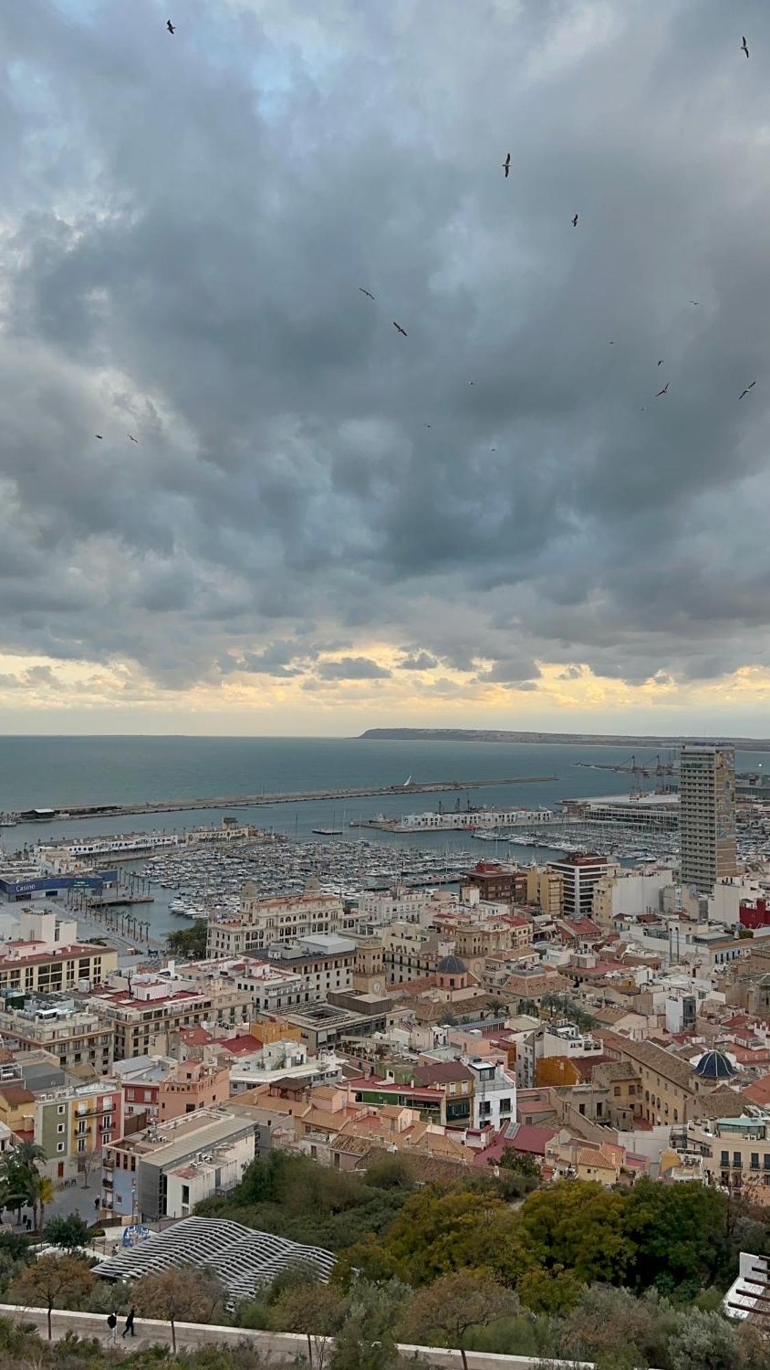 La Reina Apartment By The Sea Alicante Luaran gambar